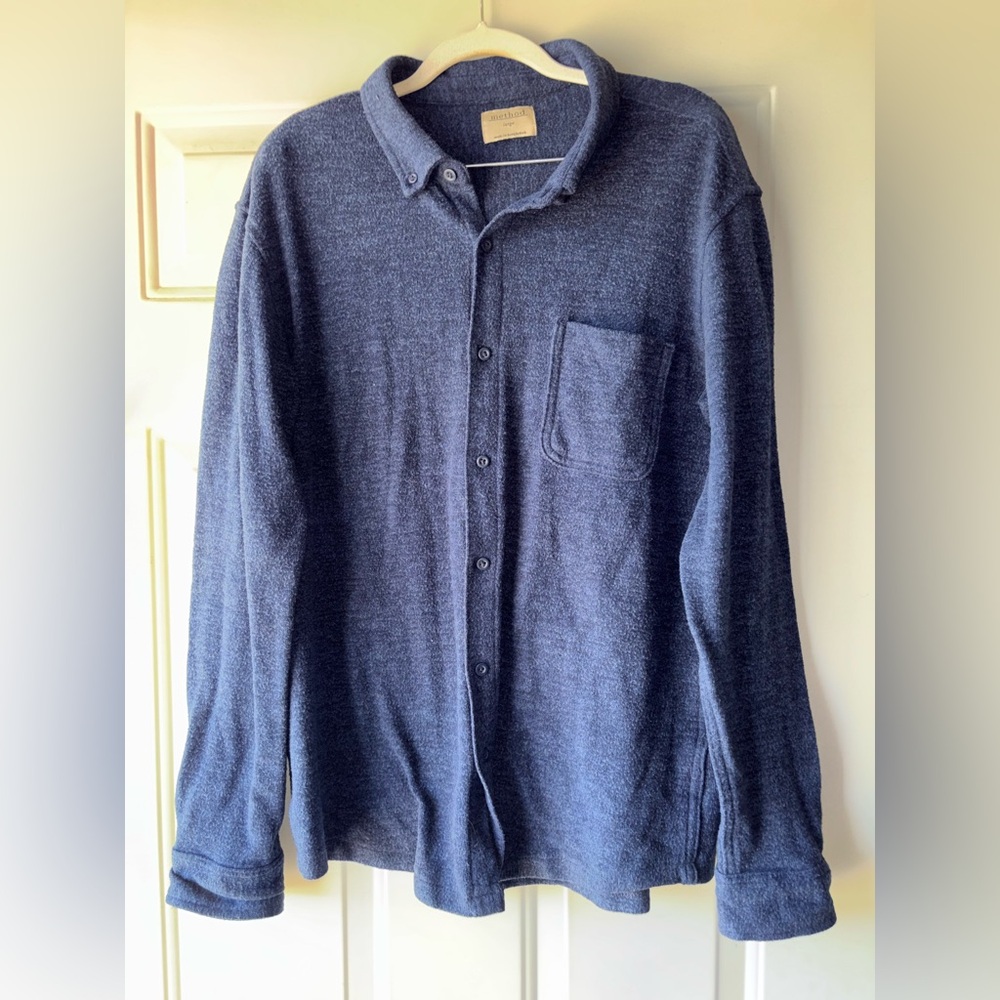 Method navy button-front shirt size L